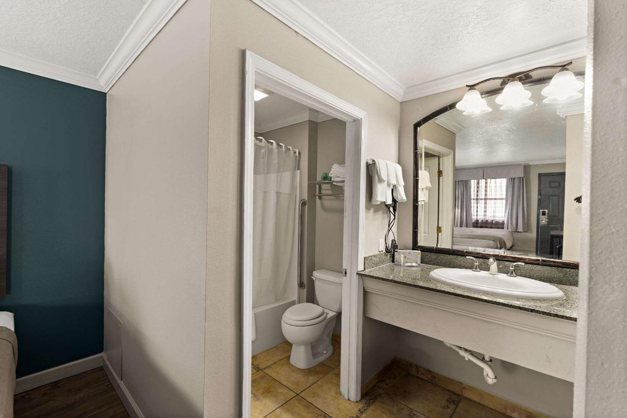 Quality Inn Ocean Springs Kültér fotó